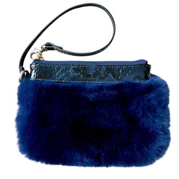 Belle Fare Hallstatt Patent Leather with Rex Rabbit Fur Wristlet - Picture 1 of 4